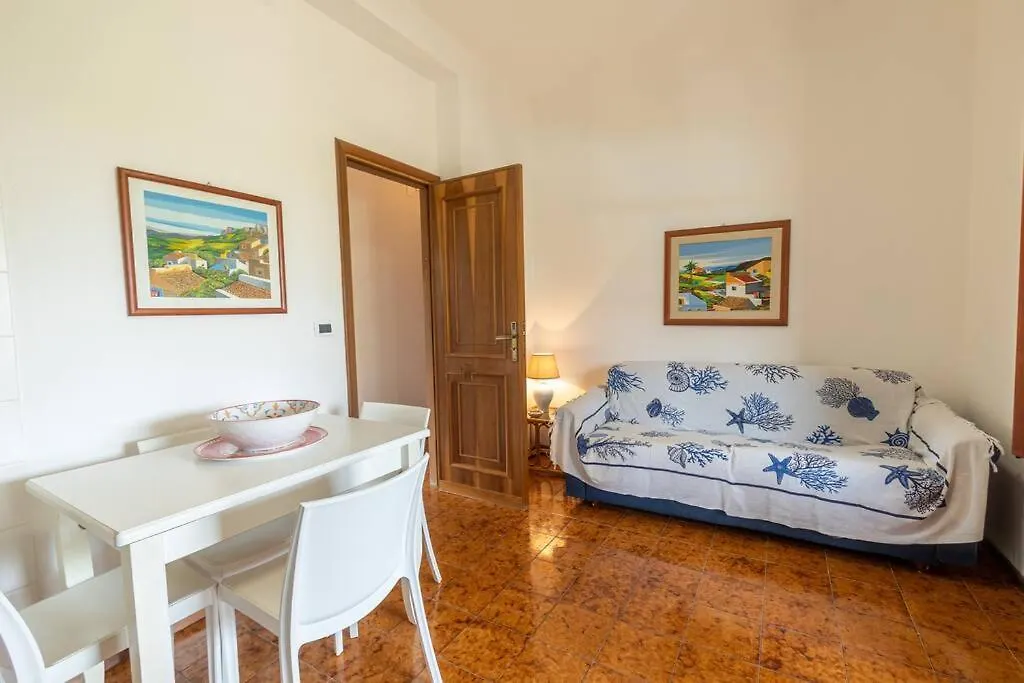 Holiday home 3-Casa Sul Mare Con Piscina Vicino Cefalu Campofelice Di Roccella