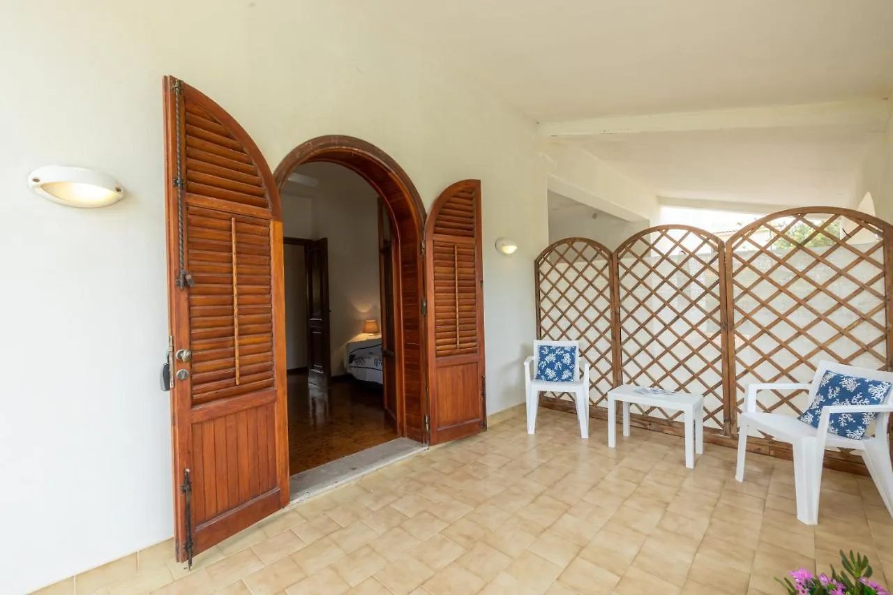 3-Casa Sul Mare Con Piscina Vicino Cefalu Campofelice Di Roccella Italy